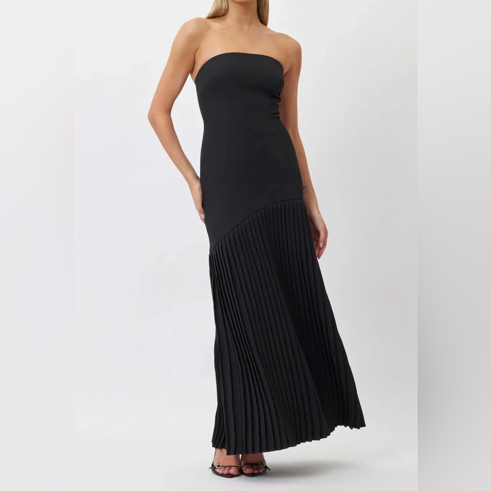 Bianca and Bridgett | Mara Pleated Black Dress